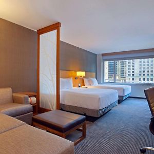 Queen Room Two Queen Beds City View